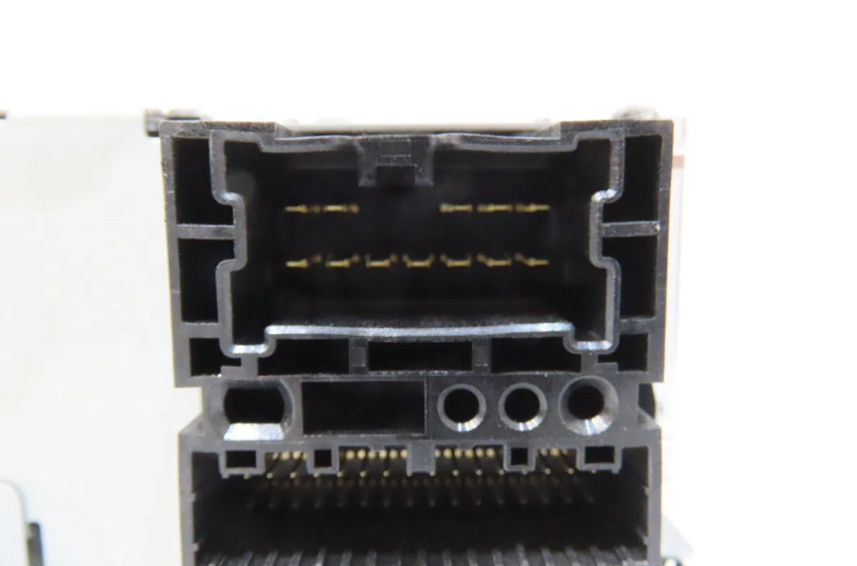 Autoradio Renault TWINGO II (CN0_) 1.2 16v (cn04, cn0a, cn0b) (2007-2014) 3 portes occasion