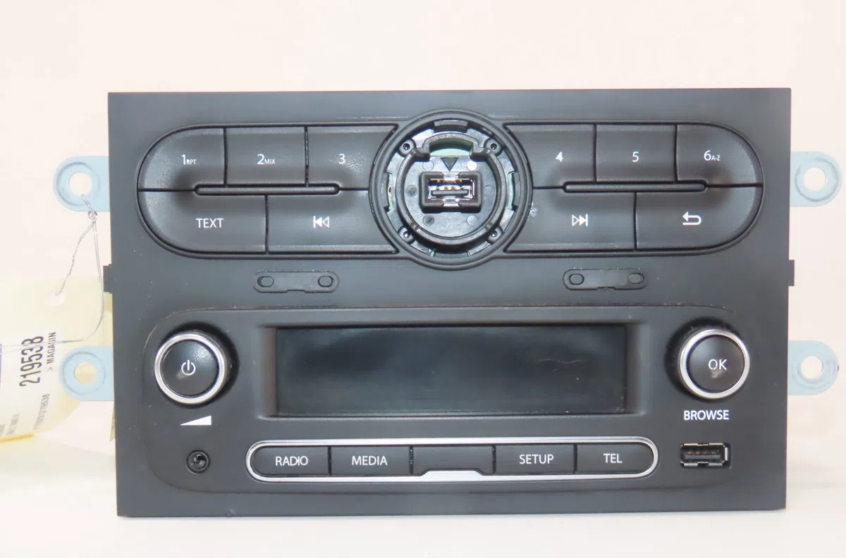 Autoradio Renault TWINGO III (BCM_, BCA_) 1.0 sce 70 (2014) 5 portes occasion