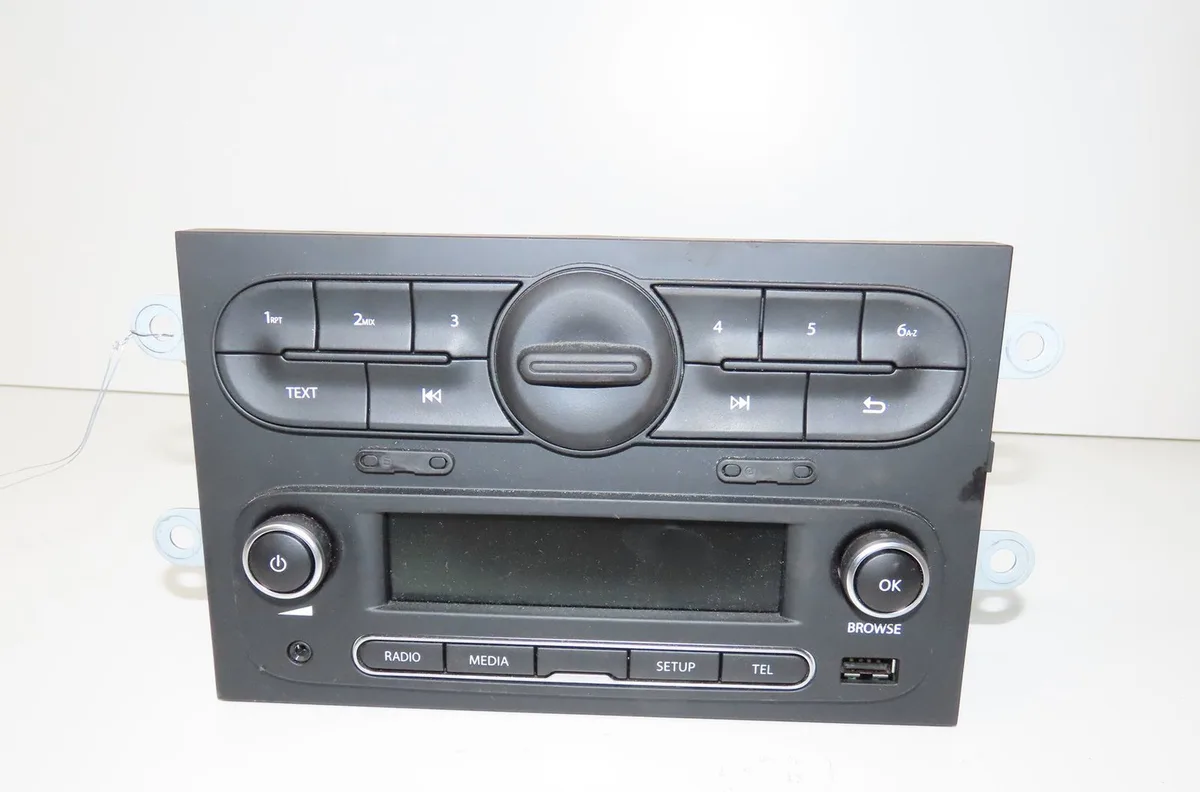 Autoradio Renault TWINGO III (BCM_, BCA_) 1.0 sce 70 (bcmb) (2015) 5 portes occasion