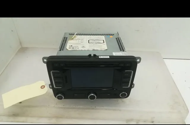 Autoradio Seat ALTEA XL (5P5, 5P8) 2.0 tdi 16v (2006) occasion