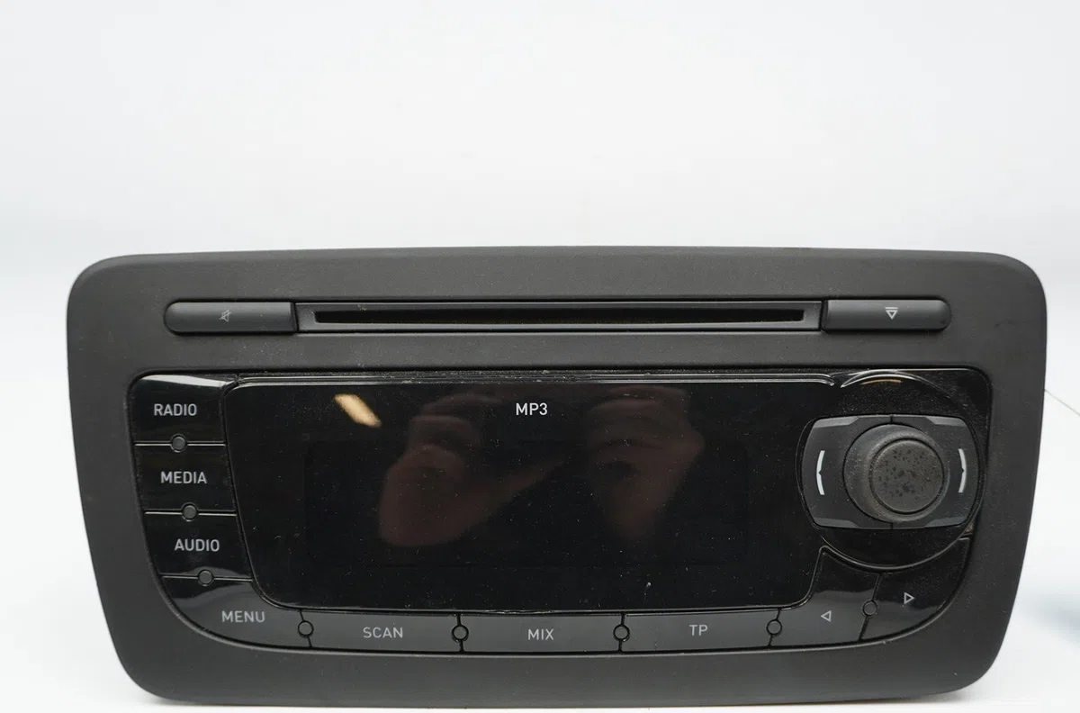 Autoradio Seat IBIZA IV (6J5, 6P1) 1.2 tdi (2010-2015) occasion