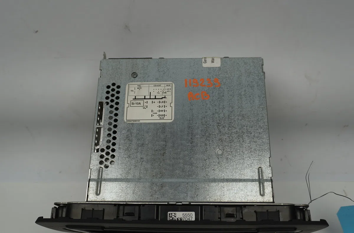 Autoradio Seat IBIZA IV (6J5, 6P1) 1.2 tdi (2010-2015) occasion