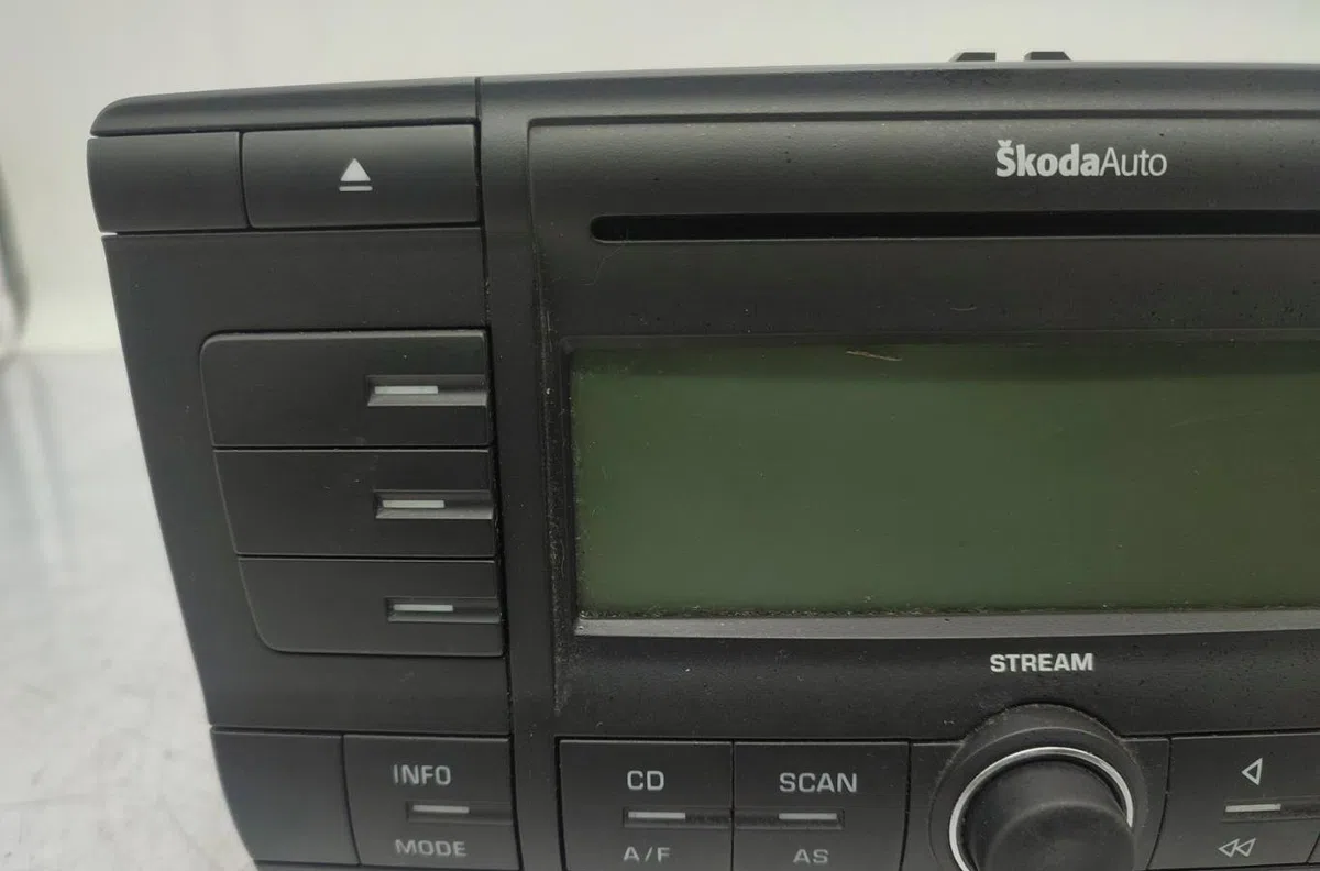 Autoradio SKODA OCTAVIA 2 PHASE 1 occasion