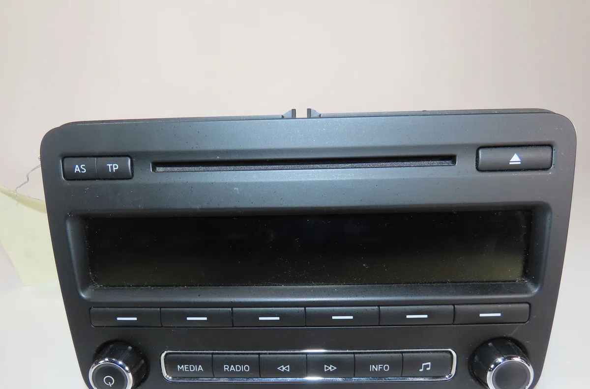 Autoradio Skoda ROOMSTER (5J7) 1.6 tdi (2010-2015) occasion