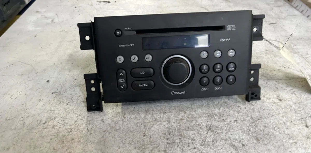 Autoradio Suzuki GRAND VITARA II (JT, TE, TD) 2.0 traction intégrale (td54, jb420) (2005-2015) occasion