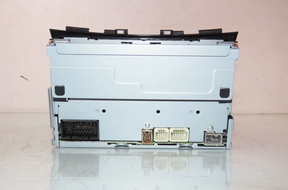Autoradio Suzuki SWIFT IV (FZ, NZ) 1.2 4x4 (azh 412) (2010) occasion