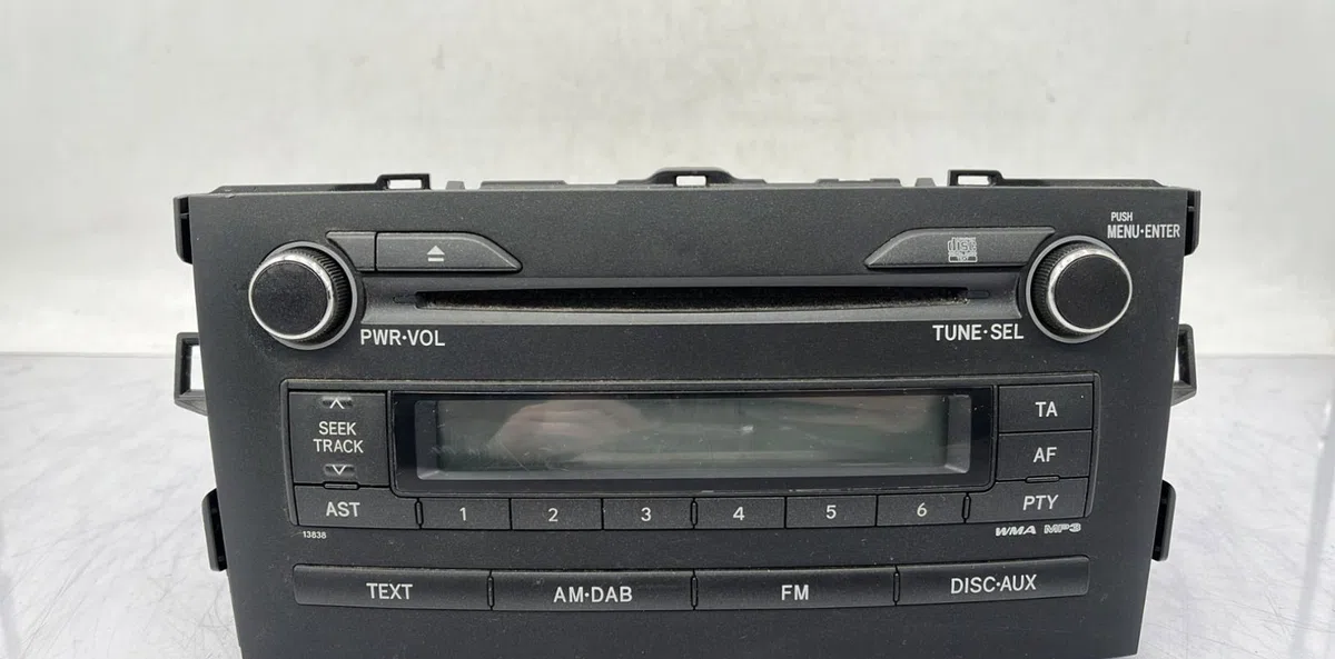 Autoradio TOYOTA AURIS 1 PHASE 2 occasion