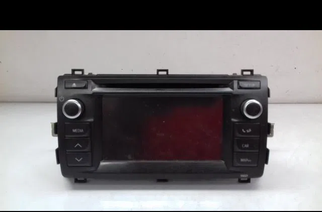 Autoradio Toyota AURIS (_E18_) 2.0 d-4d (ade186_) (2012-2015) occasion
