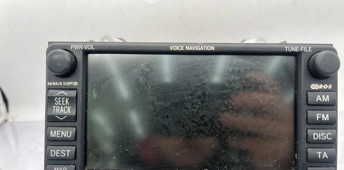 Autoradio TOYOTA AVENSIS 2 PHASE 2 BREAK occasion