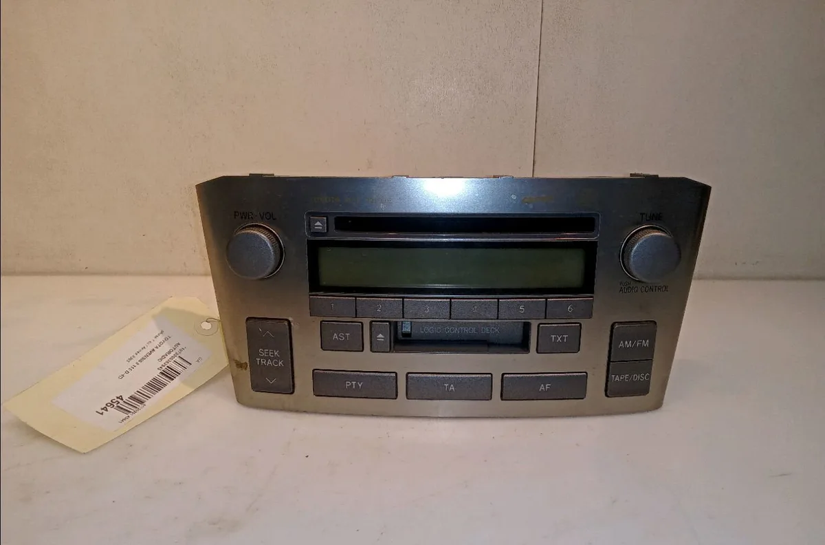 Autoradio Toyota AVENSIS (_T25_) 2.0 d-4d (cdt250_) (2003-2008) occasion