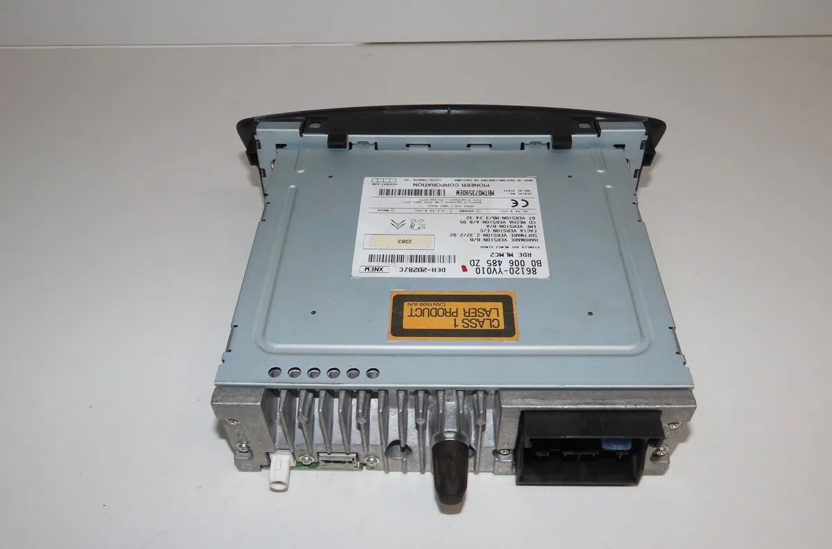 Autoradio Toyota AYGO (_B1_) 1.0 (kgb10_) (2005-2014) 5 portes occasion