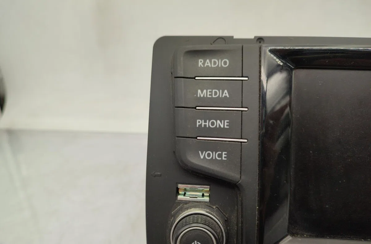 Autoradio VOLKSWAGEN GOLF 7 PHASE 1 occasion