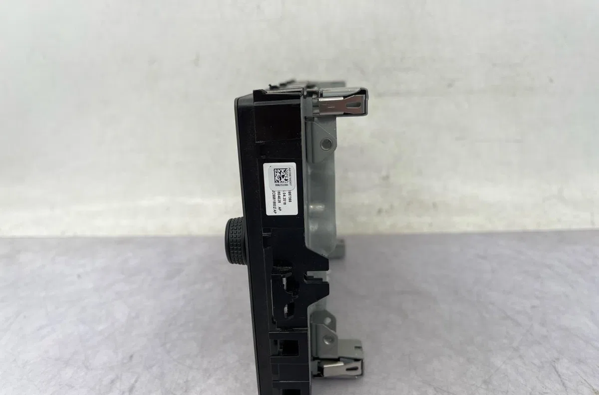 Autoradio VOLKSWAGEN GOLF 7 PHASE 2 BREAK occasion