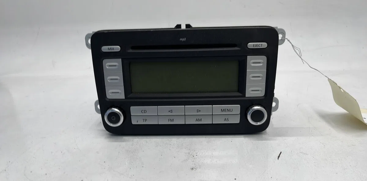 Autoradio Volkswagen GOLF V (1K1) 1.9 tdi (2003-2008) 5 portes occasion
