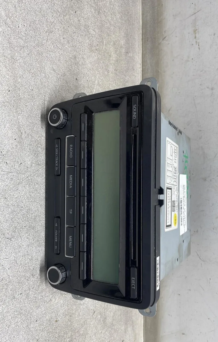Autoradio Volkswagen GOLF VI (5K1) 1.6 tdi (2009-2012) 5 portes occasion