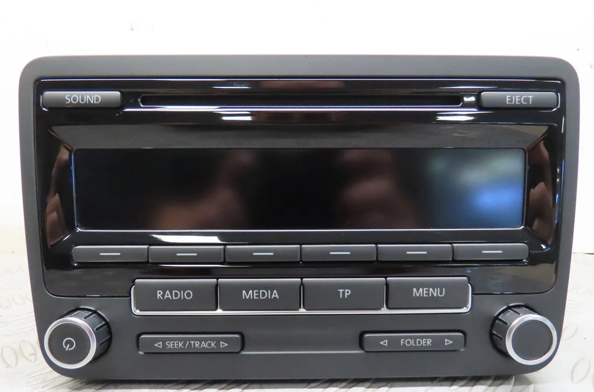 Autoradio Volkswagen GOLF VI (5K1) 1.6 tdi (2009-2012) 5 portes occasion
