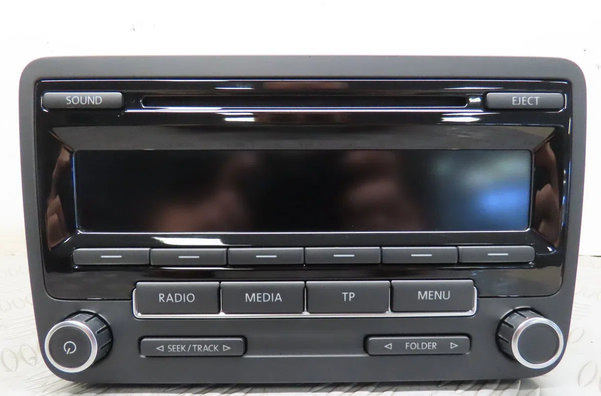 Autoradio Volkswagen GOLF VI (5K1) 1.6 tdi (2009-2012) 5 portes occasion
