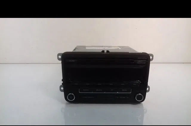 Autoradio Volkswagen GOLF VI (5K1) 1.6 tdi (2009-2012) 5 portes occasion