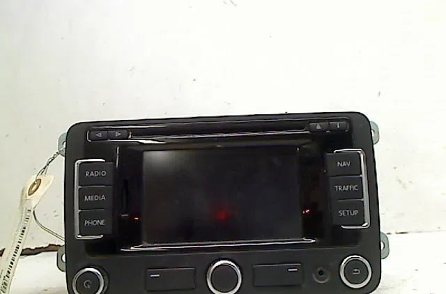 Autoradio Volkswagen GOLF VI (5K1) 1.6 tdi (2009-2012) 5 portes occasion