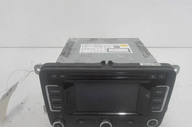 Autoradio Volkswagen GOLF VI (5K1) 1.6 tdi (2009-2012) 5 portes occasion