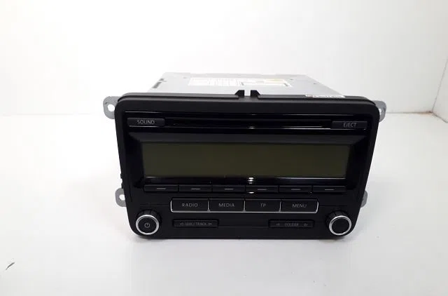 Autoradio Volkswagen GOLF VI (5K1) 2.0 tdi (2008-2013) 5 portes occasion