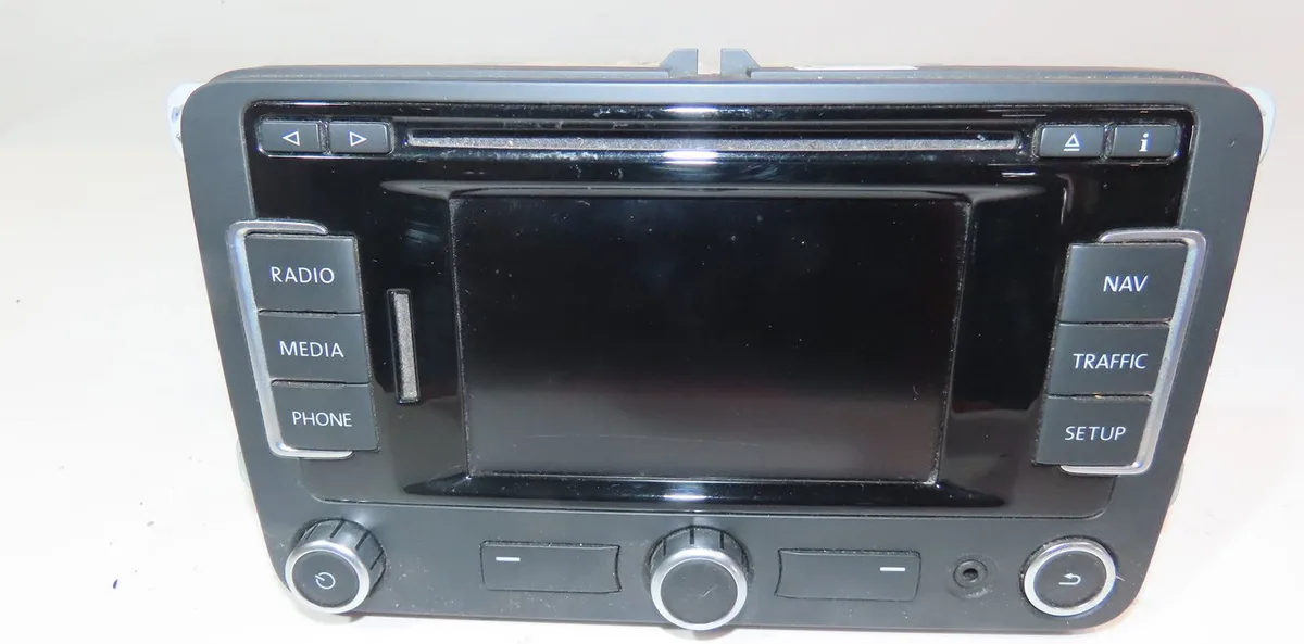 Autoradio Volkswagen PASSAT B7 Variant (365) 2.0 tdi (2010-2014) occasion