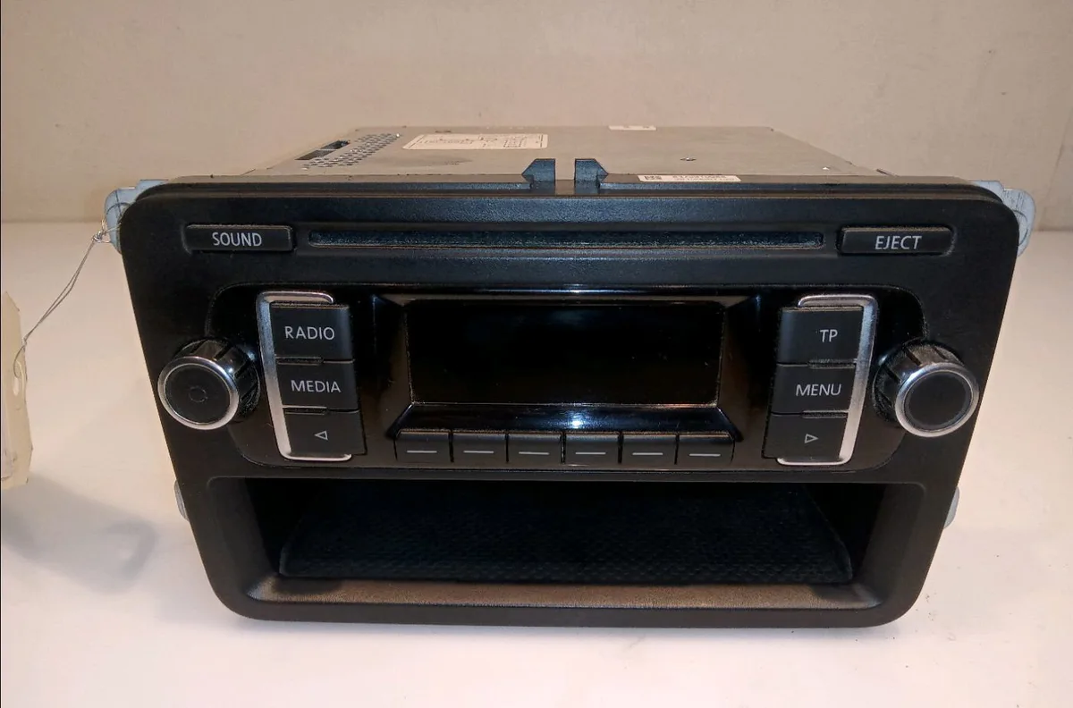 Autoradio Volkswagen POLO V (6R1, 6C1) 1.2 (2009) occasion