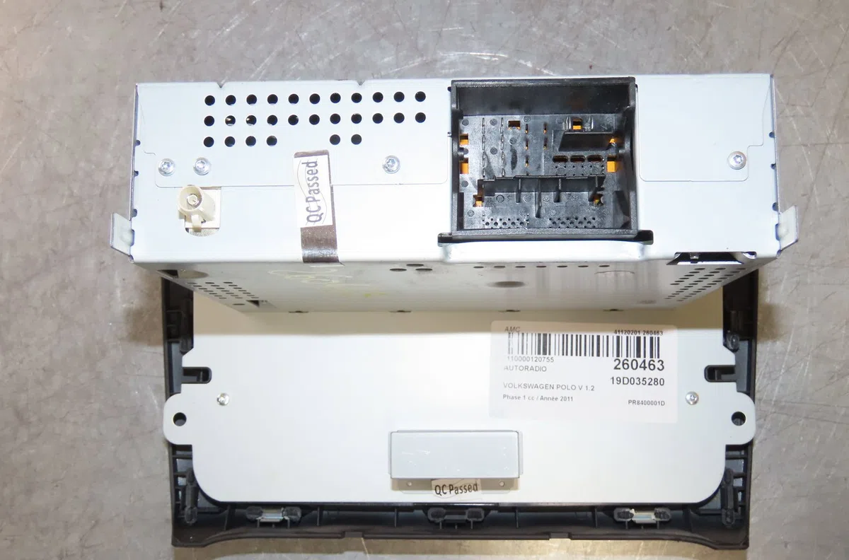 Autoradio Volkswagen POLO V (6R1, 6C1) 1.2 (2009) occasion