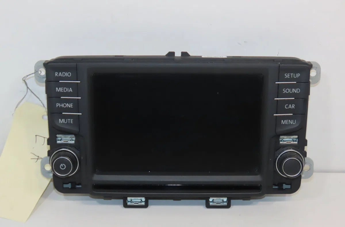 Autoradio Volkswagen POLO V (6R1, 6C1) 1.2 tsi 16v (2014-2017) 5 portes occasion