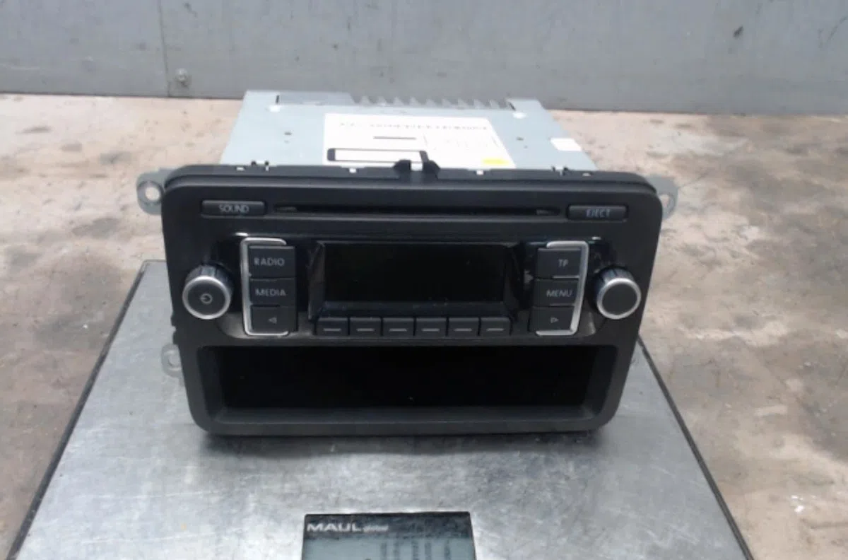 Autoradio Volkswagen POLO V (6R1, 6C1) 1.2 tsi (2011-2014) occasion