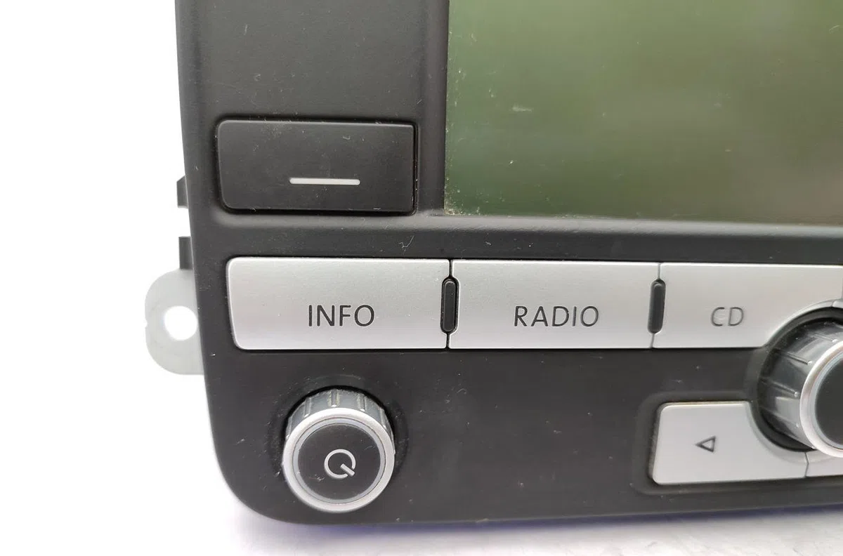 Autoradio VOLKSWAGEN TOURAN 1 PHASE 2 occasion