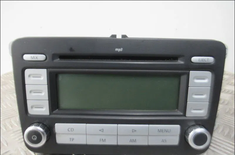 Autoradio Volkswagen TOURAN (1T1, 1T2) 1.9 tdi (2003-2004) 5 portes occasion