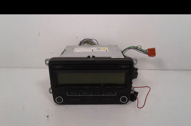 Autoradio Volkswagen TOURAN (1T1, 1T2) 1.9 tdi (2003-2004) 5 portes occasion