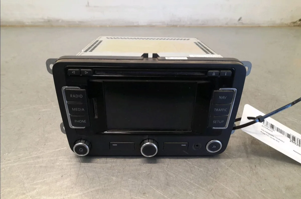Autoradio Volkswagen TOURAN (1T3) 2.0 tdi (2010-2015) 5 portes occasion