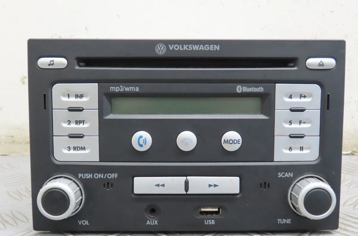 Autoradio Volkswagen TRANSPORTER V Autobus-Autocar (7HB, 7HJ, 7EB, 7EJ) 2.5 tdi (2003-2009) occasion