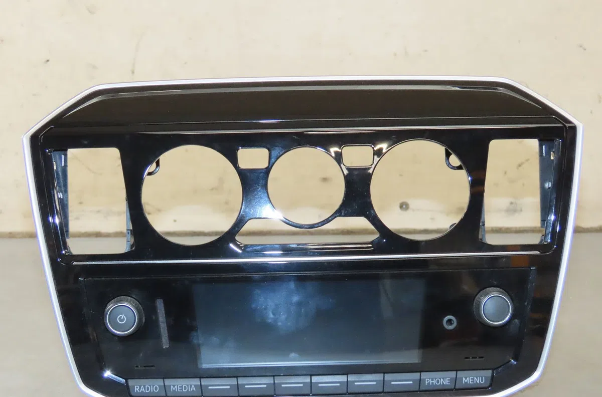 Autoradio Volkswagen UP! (121, 122, BL1, BL2, BL3, 123) 1.0 (2011-2020) 5 portes occasion