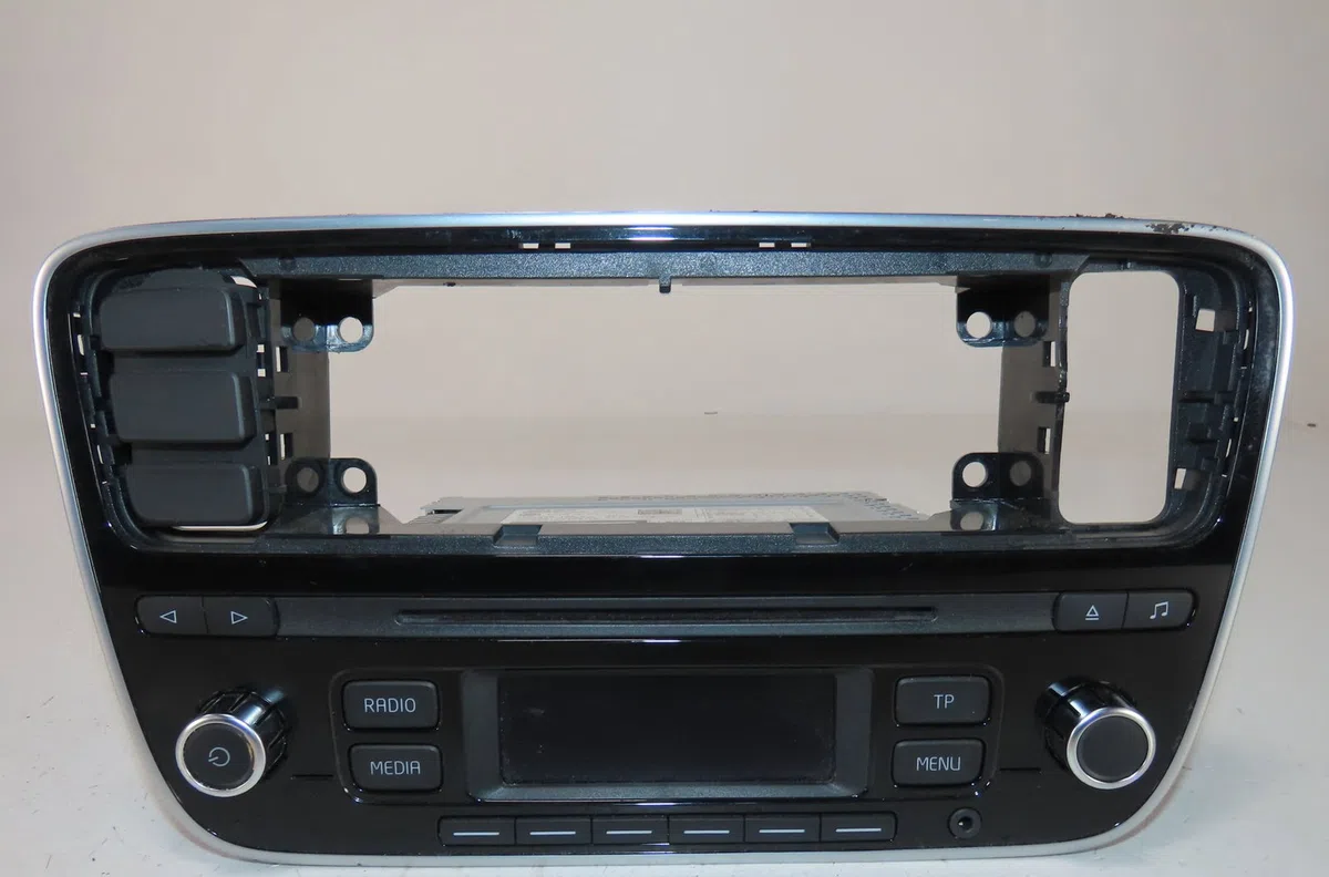 Autoradio Volkswagen UP! (121, 122, BL1, BL2, BL3, 123) 1.0 (2011-2020) 5 portes occasion