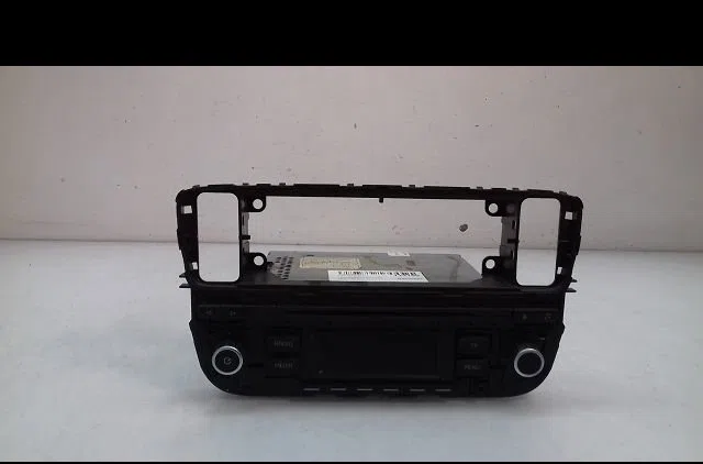 Autoradio Volkswagen UP! (121, 122, BL1, BL2, BL3, 123) 1.0 (2011-2020) 5 portes occasion