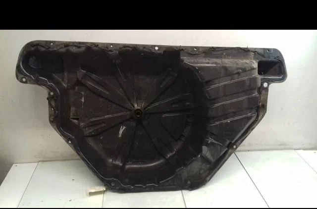 Bac roue de secours Renault MEGANE III 3-5 portes (BZ0-1_, B3_) 1.5 dci (2009) 5 portes occasion