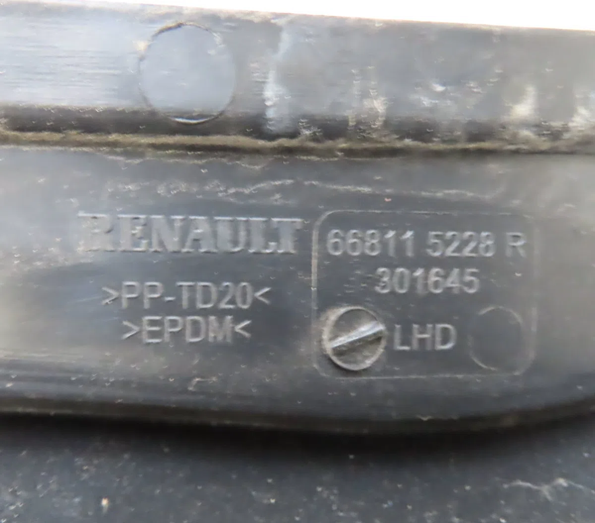 Baie pare brise RENAULT CLIO occasion