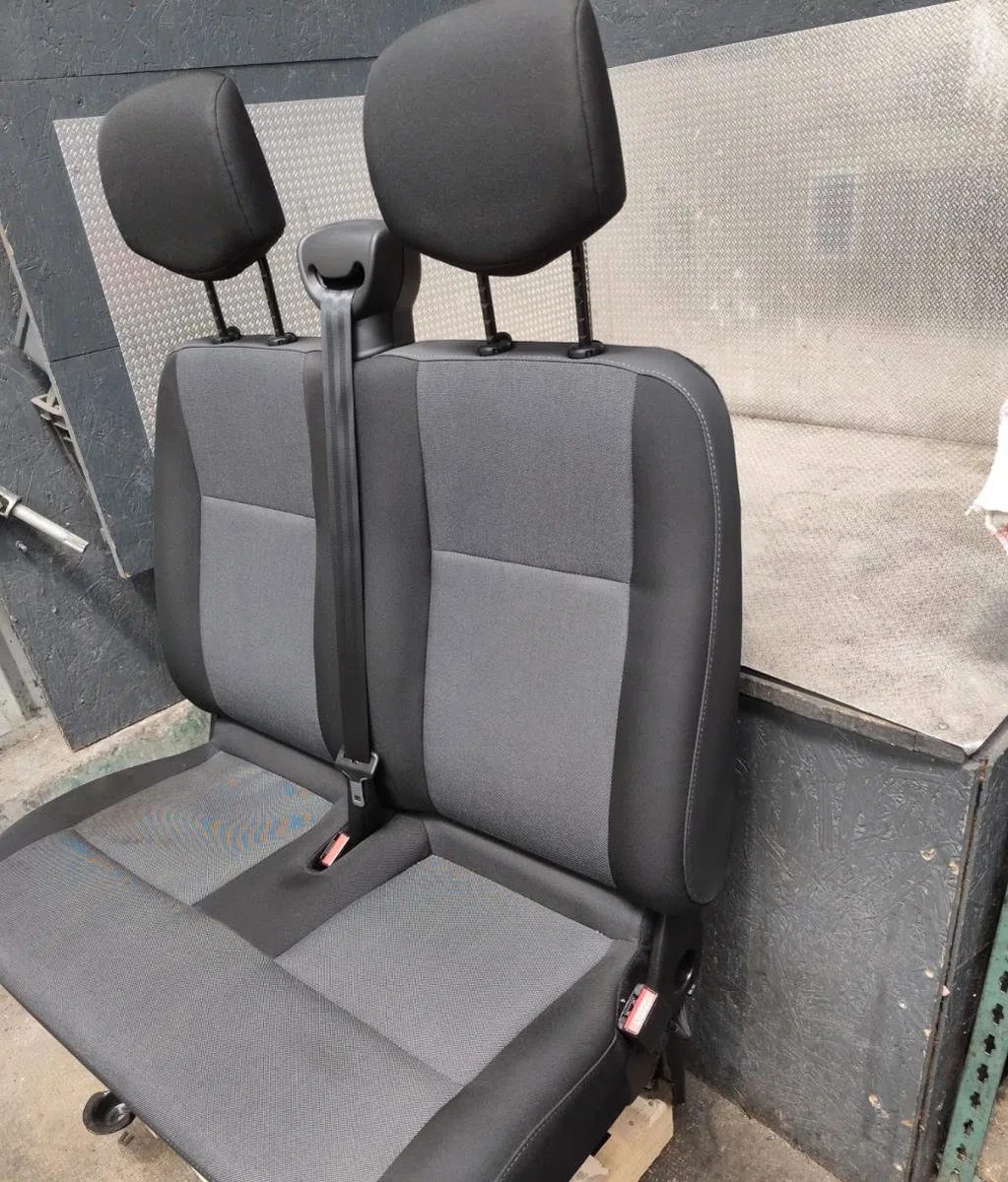 Banquette avant Renault MASTER III Camion plate-forme-Châssis (EV, HV, UV) 2.3 dci 145 fwd (ev0e, ev0f, hv0e, hv0f, uv0e