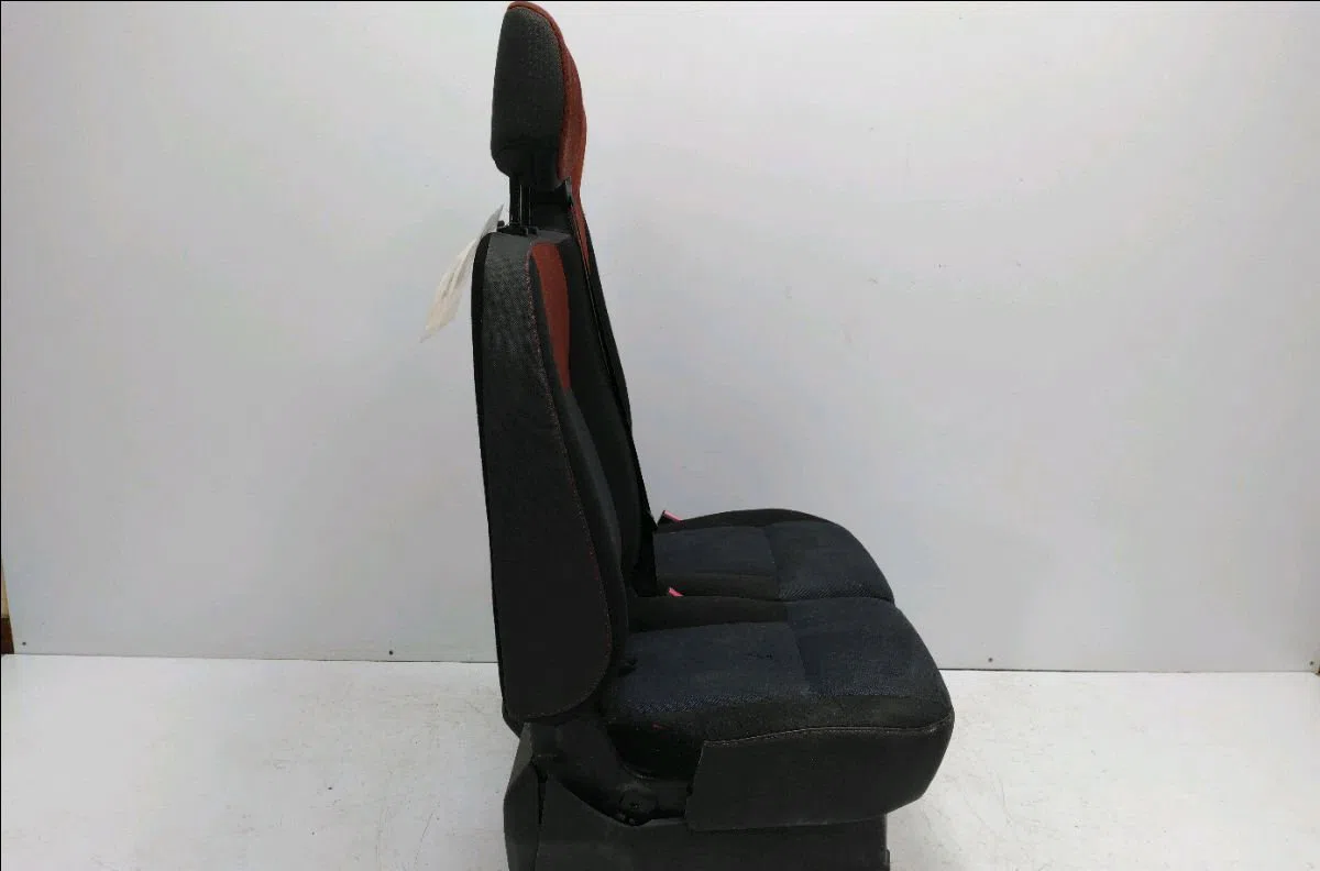 Banquette avant Renault MASTER III Camionnette (FV) 2.3 dci 100 fwd (fv0a, fv0b, fv0g, fv0k, fv0h) (2010) occasion