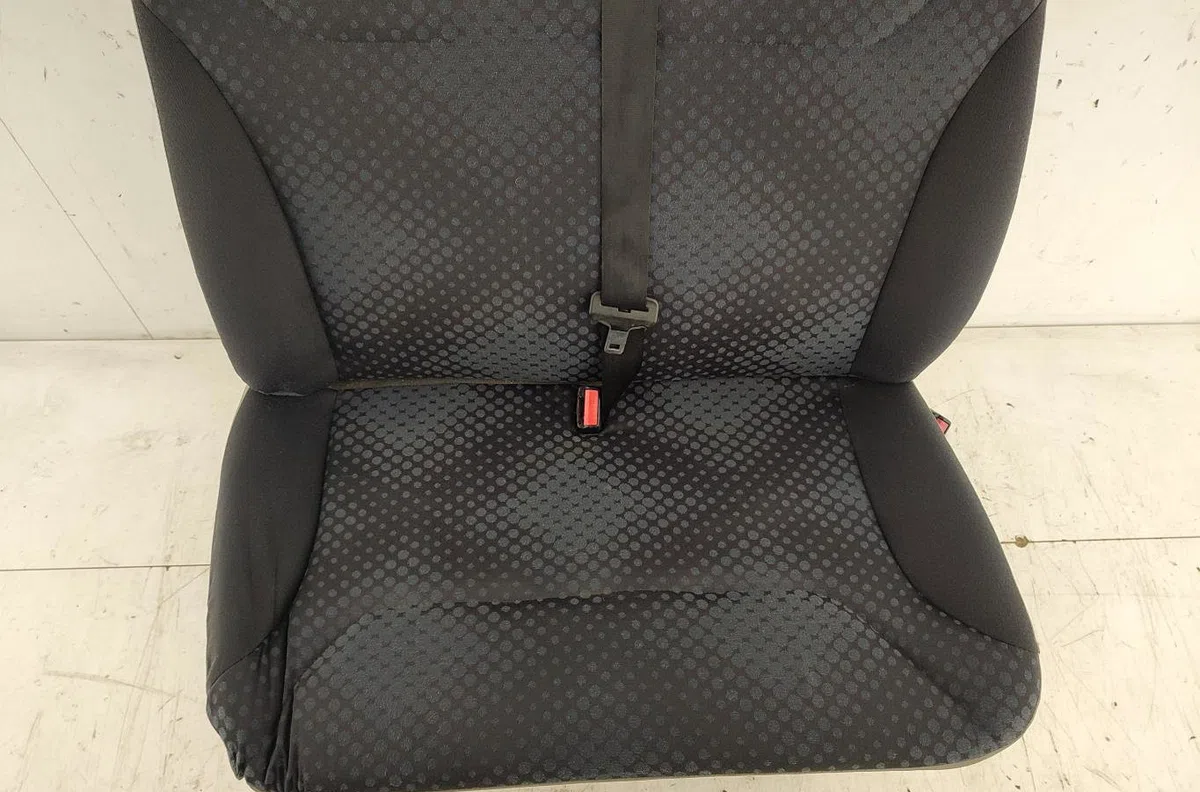 Banquette avant RENAULT TRAFIC 2 PHASE 2 occasion