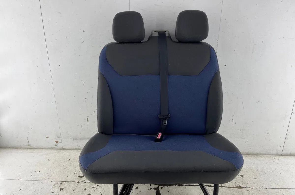 Banquette avant RENAULT TRAFIC 2 PHASE 2 occasion