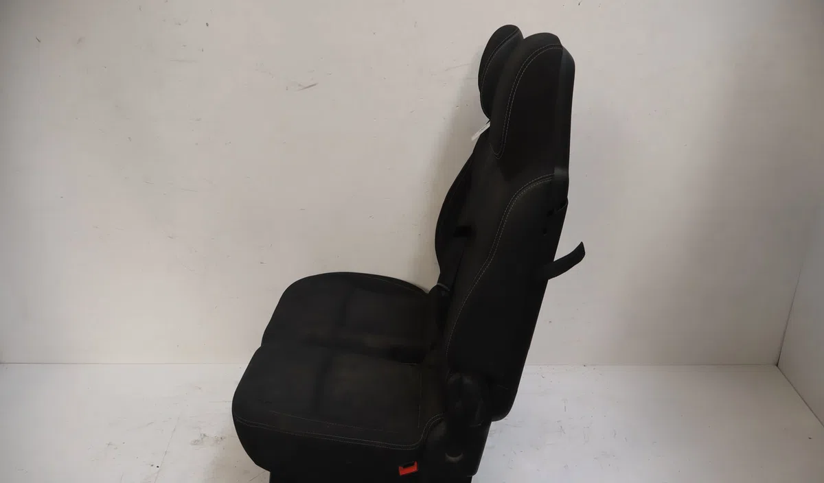 Banquette avant Renault TRAFIC III Camionnette (FG_) 2.0 dci 120 (fgmn) (2019) occasion