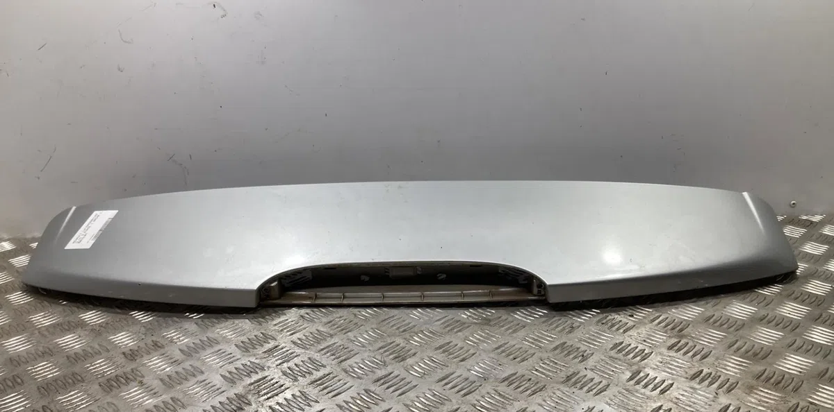 Becquet hayon RENAULT CLIO 3 PHASE 2 BREAK occasion