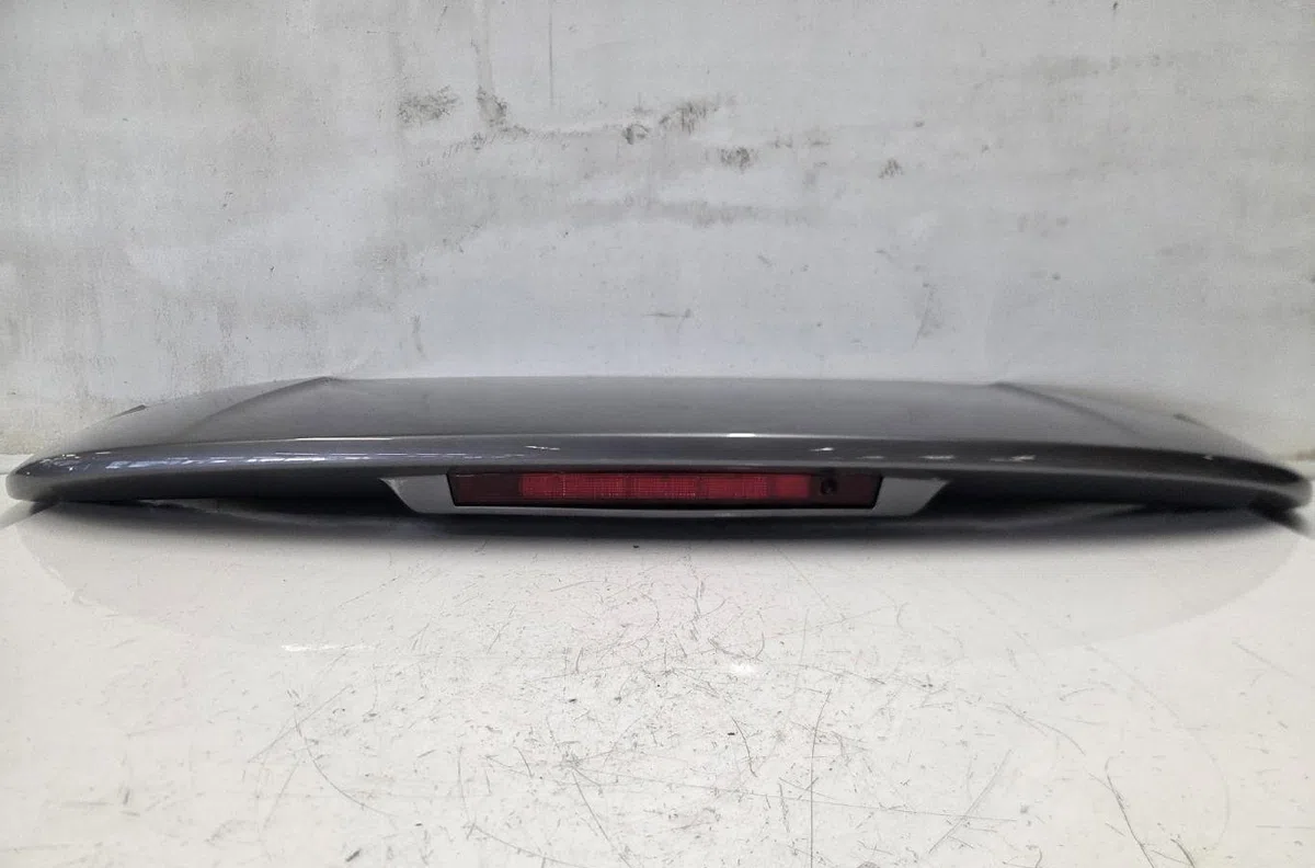 Becquet hayon RENAULT CLIO 4 PHASE 1 BREAK occasion