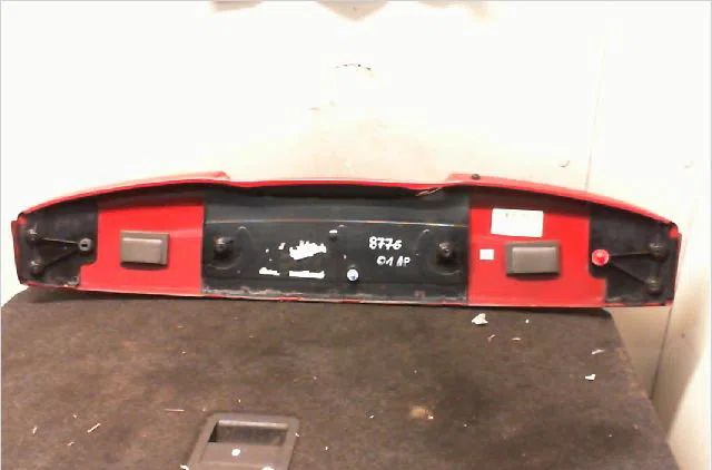Becquet hayon Renault CLIO II (BB_, CB_) 1.2 lpg (bb0a, cb0a) (1999-2001) occasion
