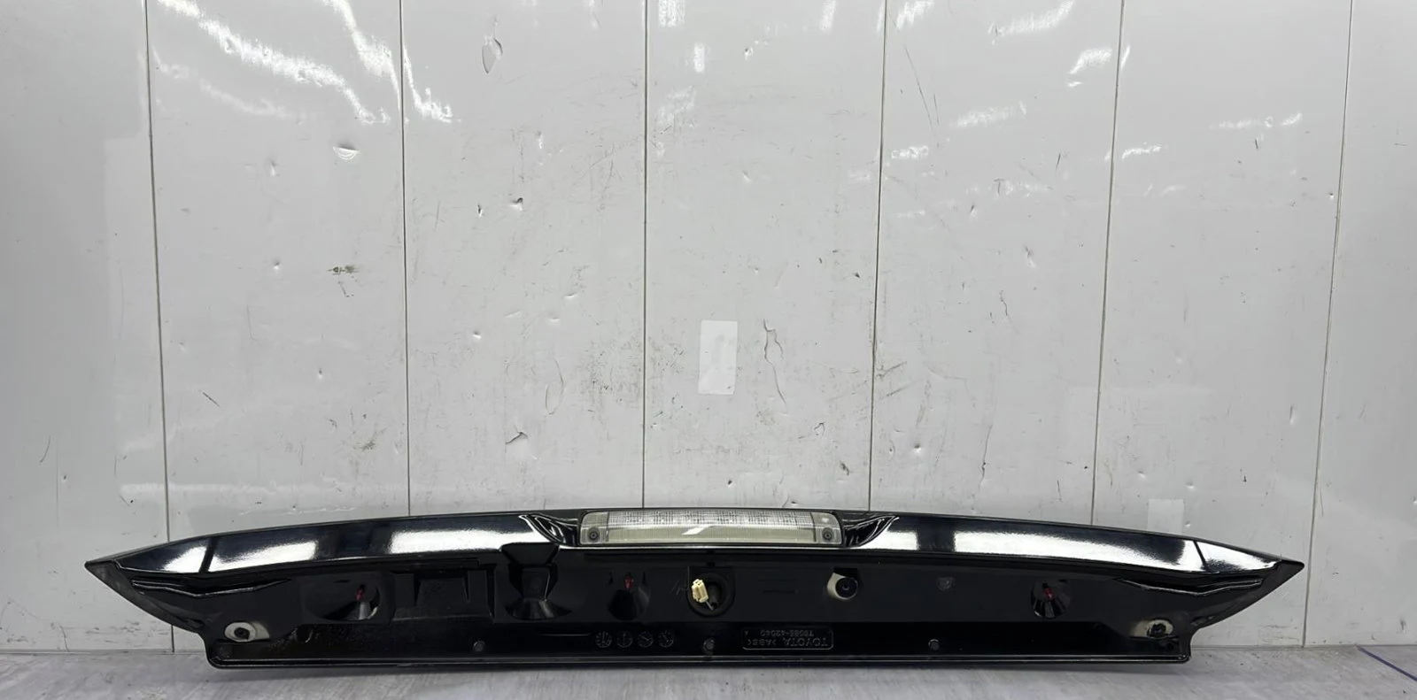 Becquet hayon TOYOTA RAV4 3 PHASE 2 occasion