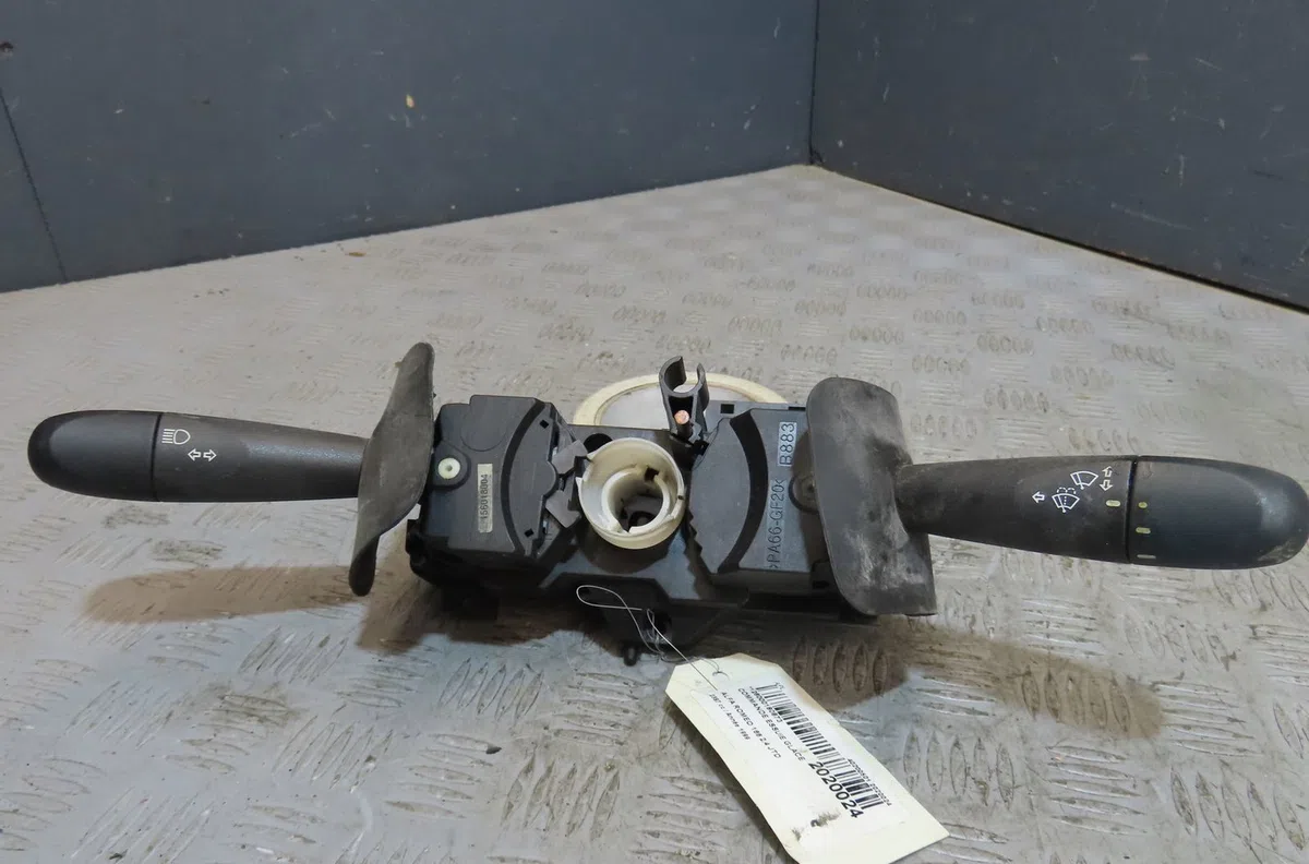 Bloc commodos Alfa romeo 166 (936_) 2.4 jtd (936a2a__) (1998-2000) occasion